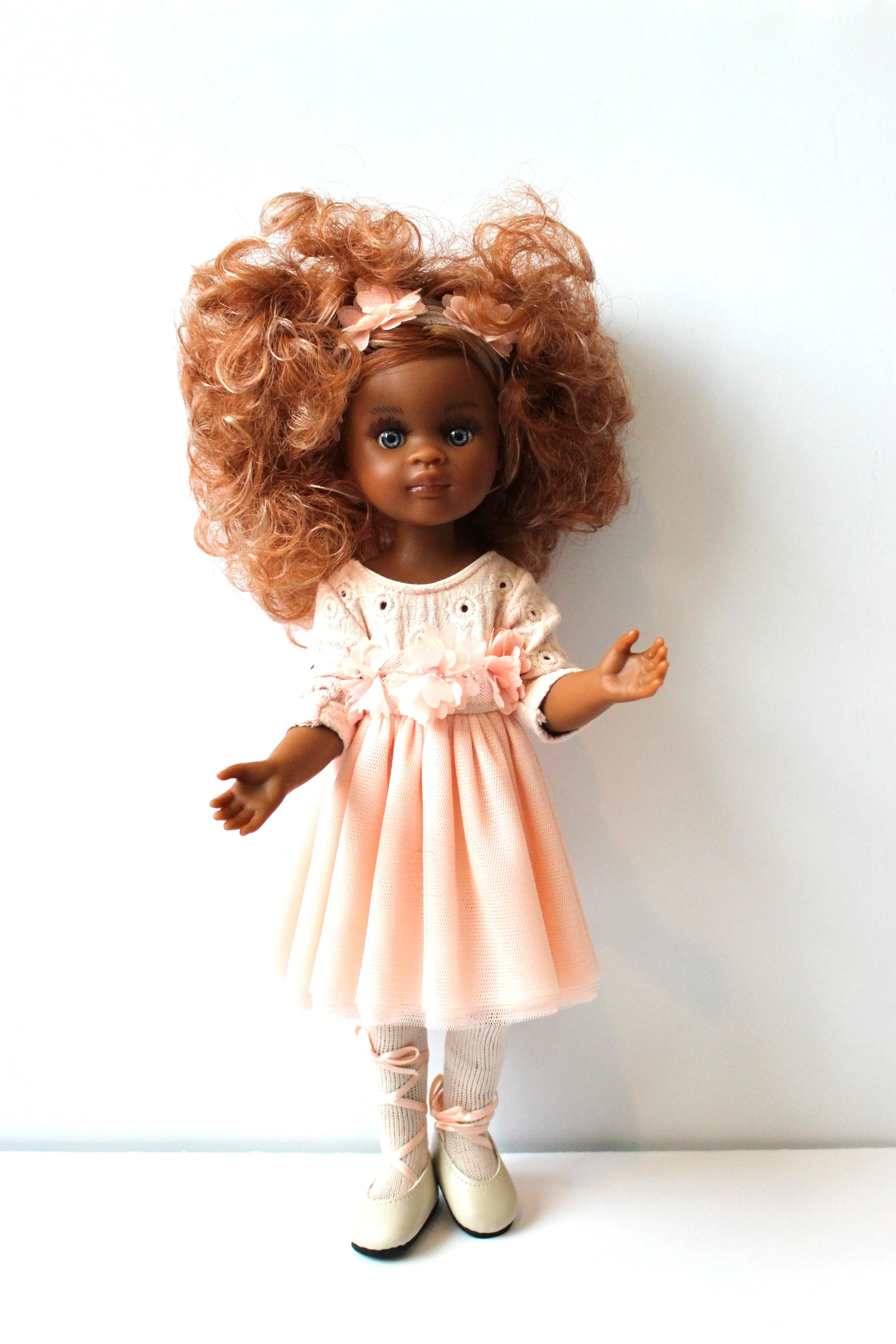 Articulated Dancer Special Doll (Las Amigas)