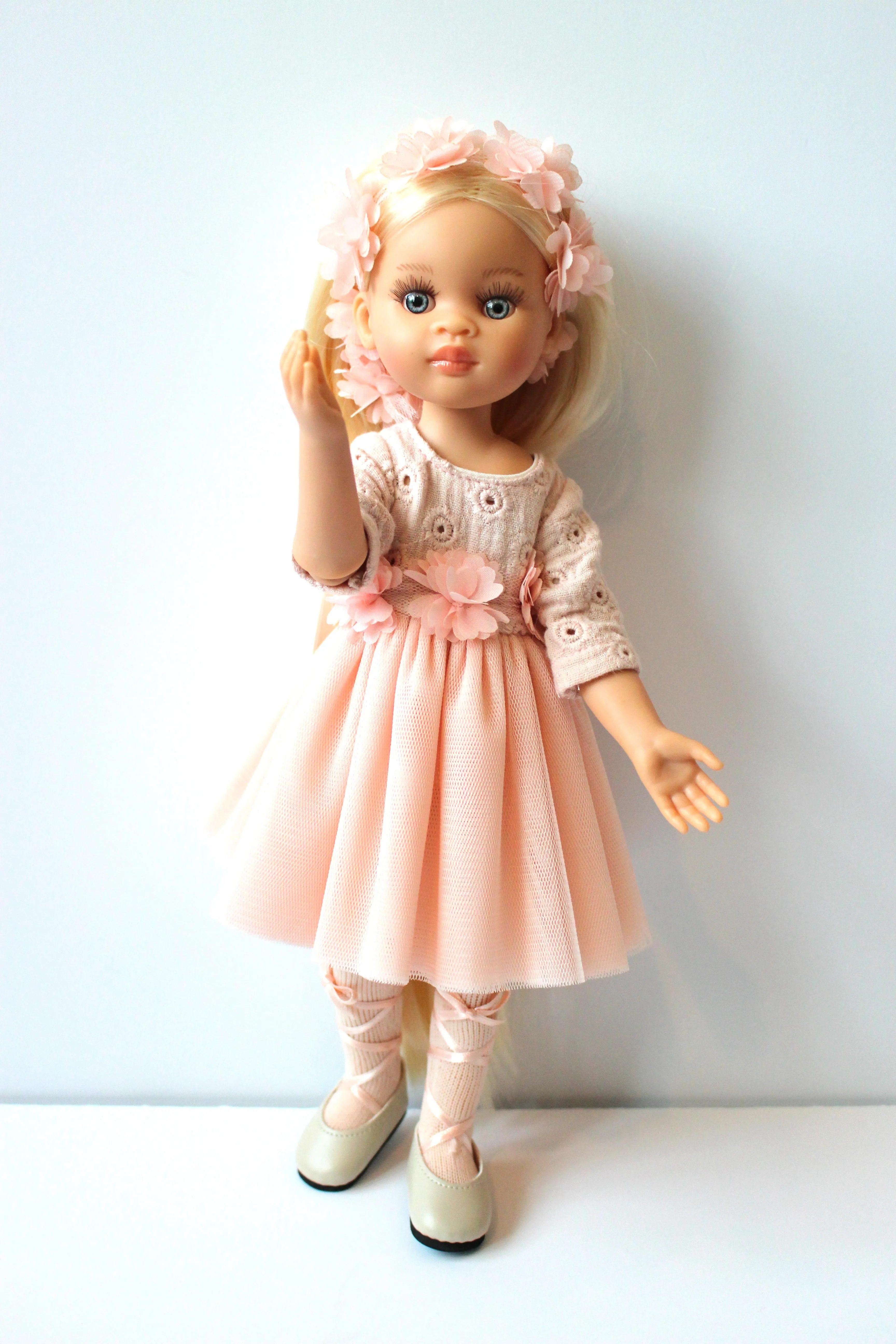 Articulated Dancer Special Doll (Las Amigas)