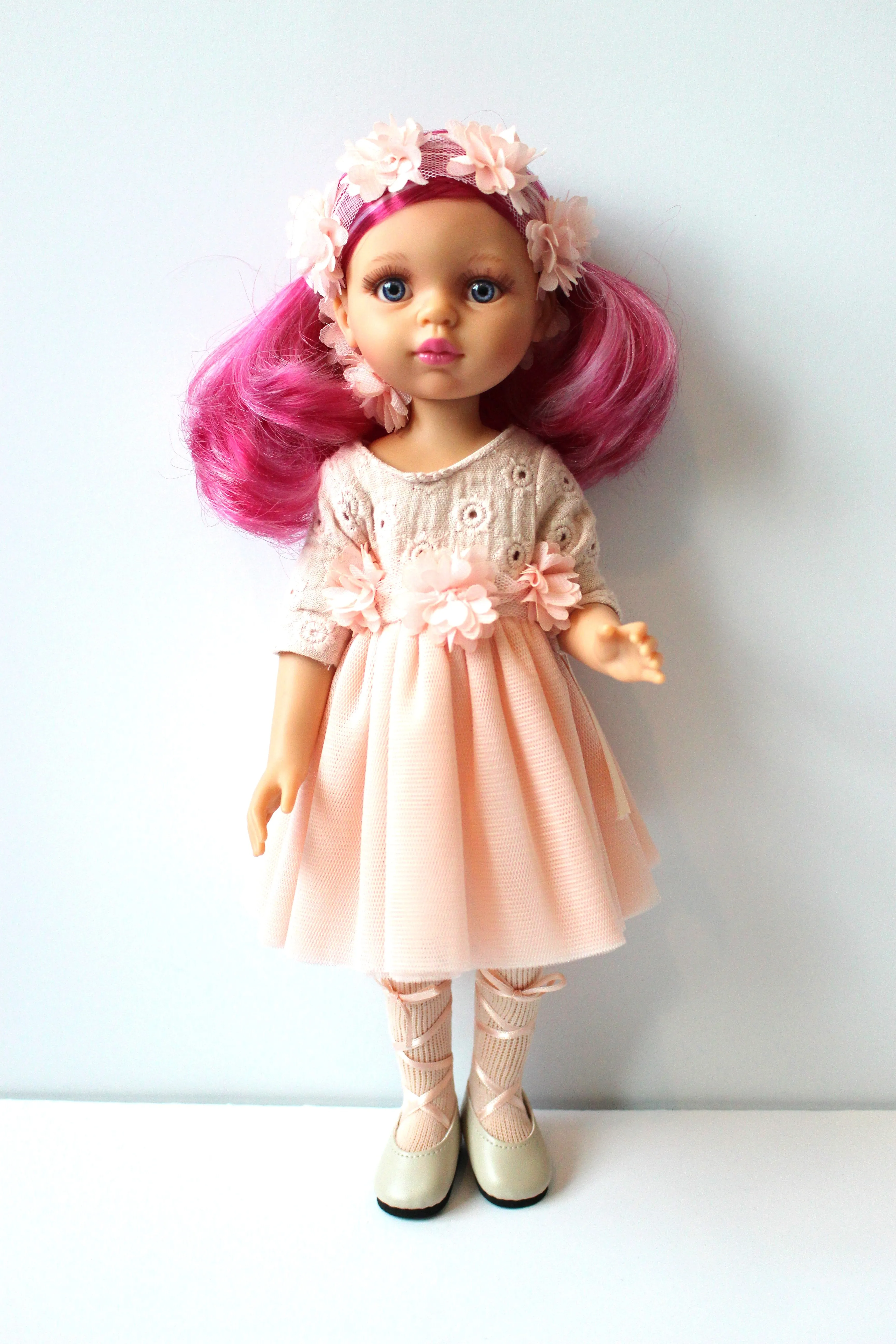 Articulated Dancer Special Doll (Las Amigas)