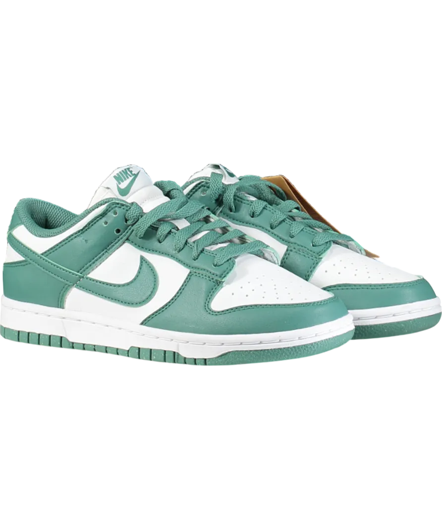 Nike Dunk Low Trainers In White & Green UK 4 EU 37 👠