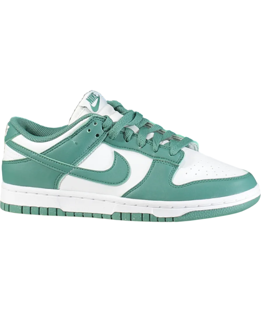Nike Dunk Low Trainers In White & Green UK 4 EU 37 👠