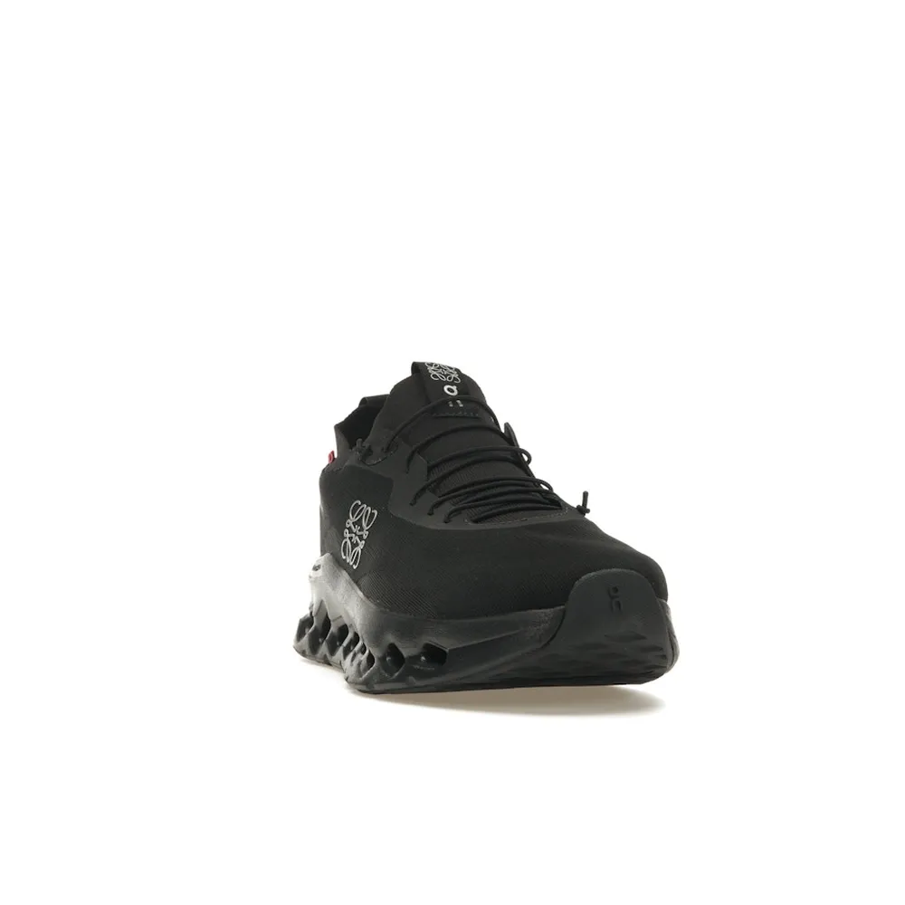 On Running Cloudtilt Loewe All Black