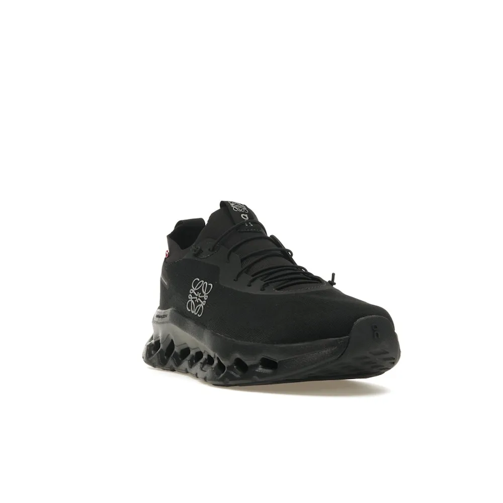 On Running Cloudtilt Loewe All Black