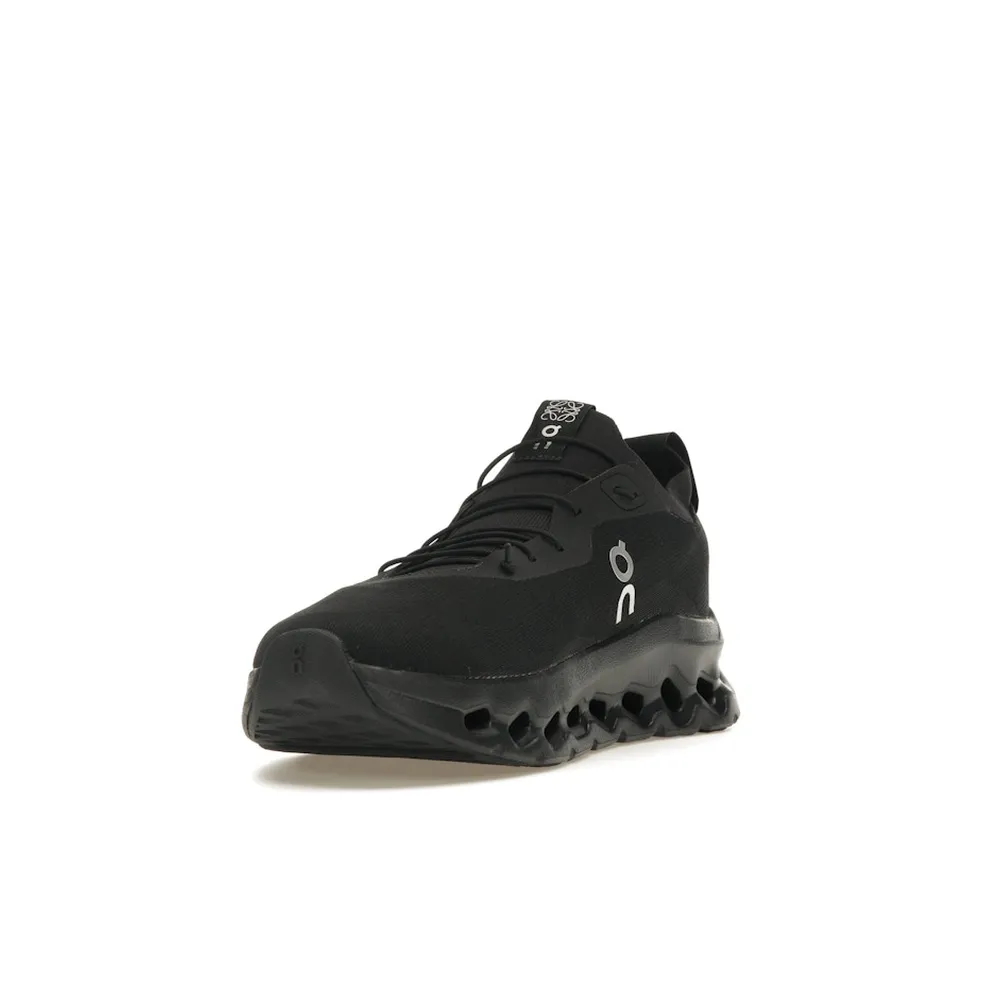 On Running Cloudtilt Loewe All Black