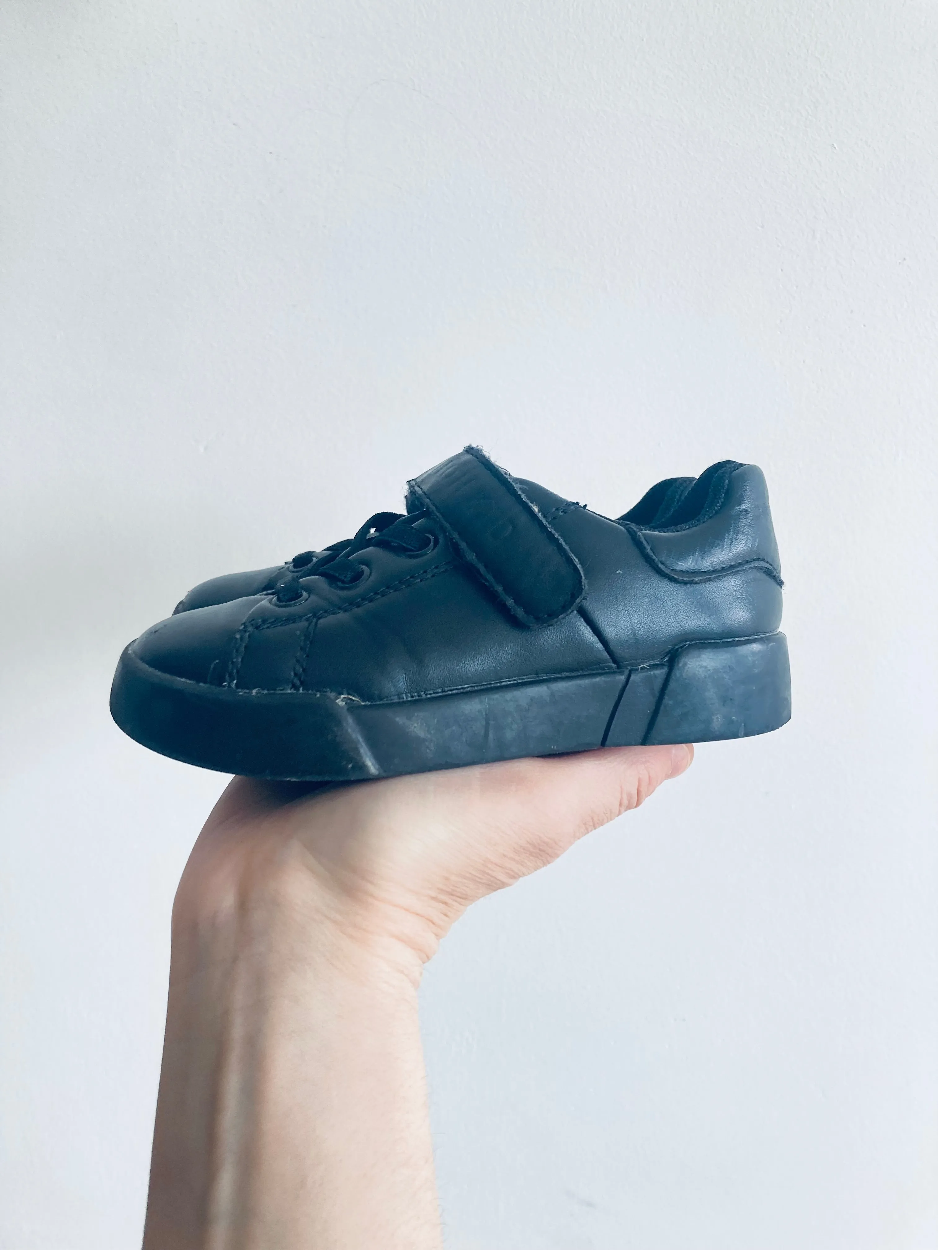 Vegan 'Leather' Sneakers // 7 Toddler